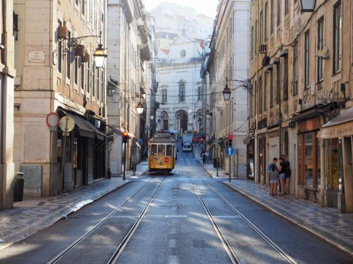 Quarto Com Varanda Na Rua Dos Douradores Lisboa Ngoại thất bức ảnh